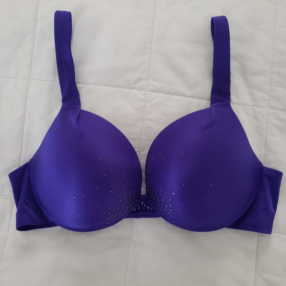 NWOT Victoria's Secret Very Sexy Plunge Pushup 34C